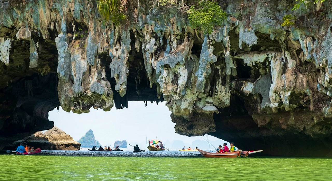 James Bond Island by Longtail Boat with transfers: Small Group Tour